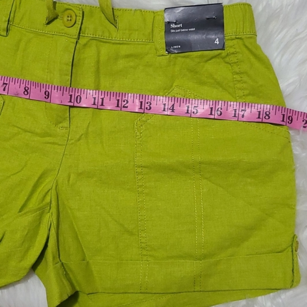NEW YORK & COMPANY Women's shorts Sits Just below Waist Neon green Linen Size 4 - Picture 6 of 12